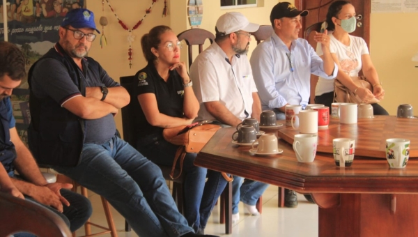Após destinar R$ 13 milhões para pavimentação das ruas de Tarauacá, Jesus Sérgio anuncia contratação da empresa que ganhou a licitação